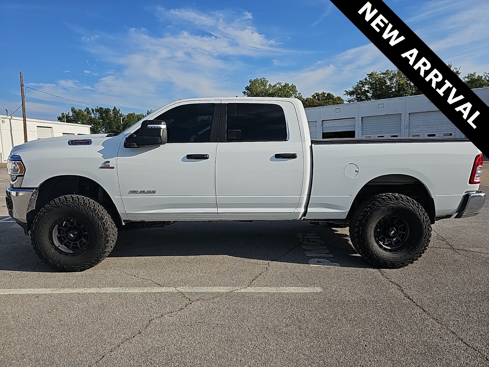 2024 Ram 2500 Big Horn photo 2