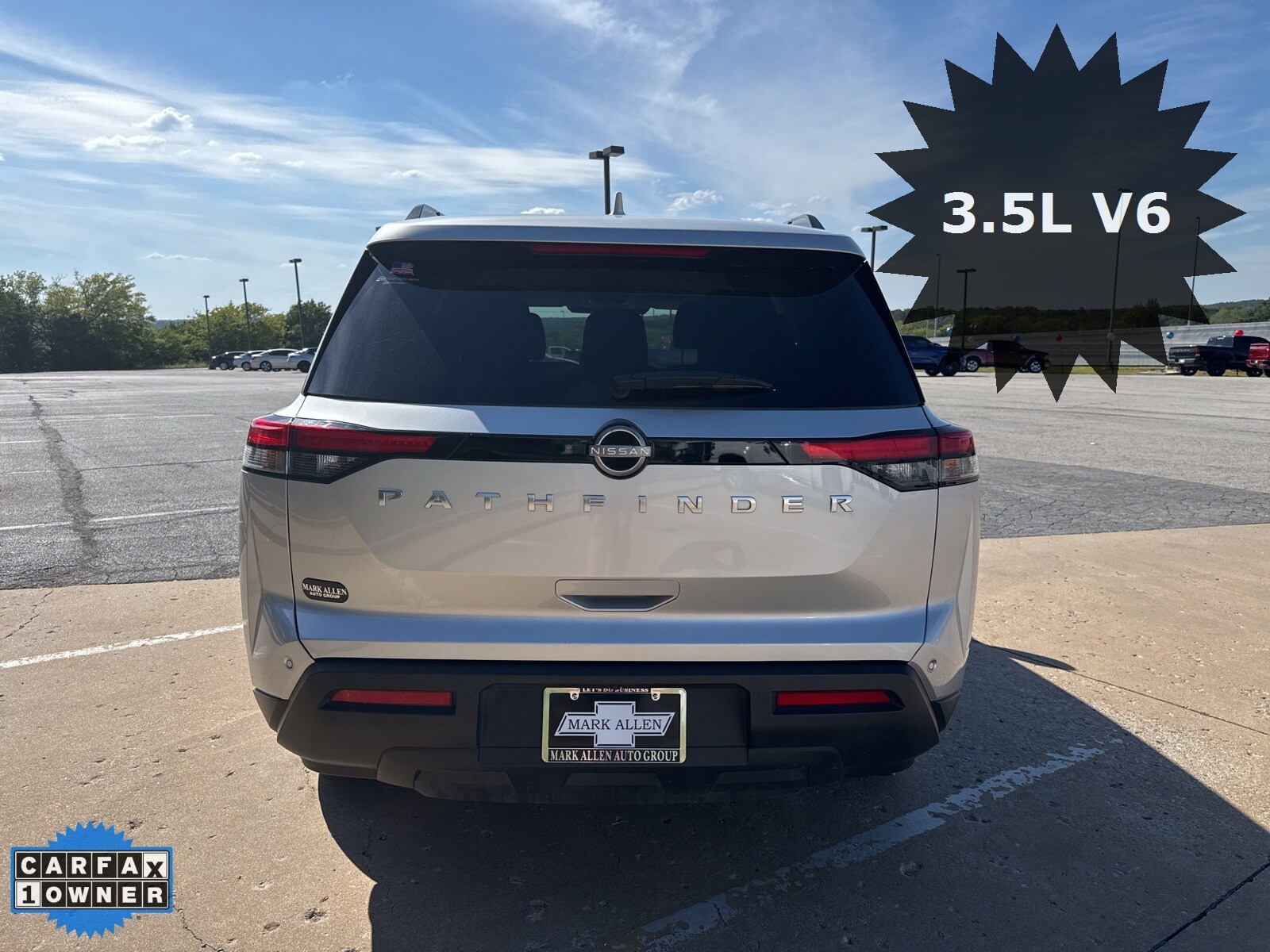 2025 Nissan Pathfinder SV photo 4