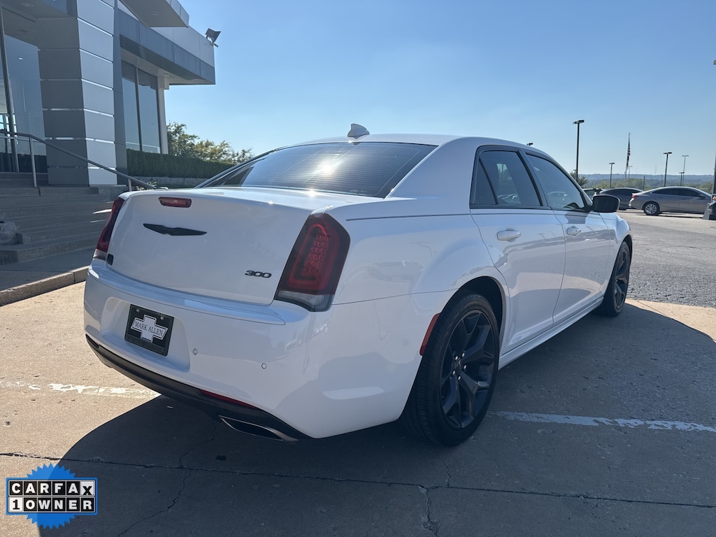 Used 2022 Chrysler 300 Touring Sedan