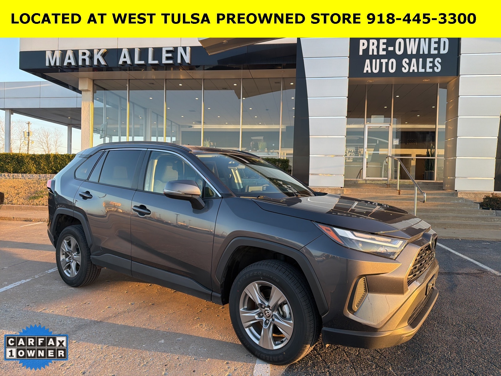 2024 Toyota RAV4 XLE's photo