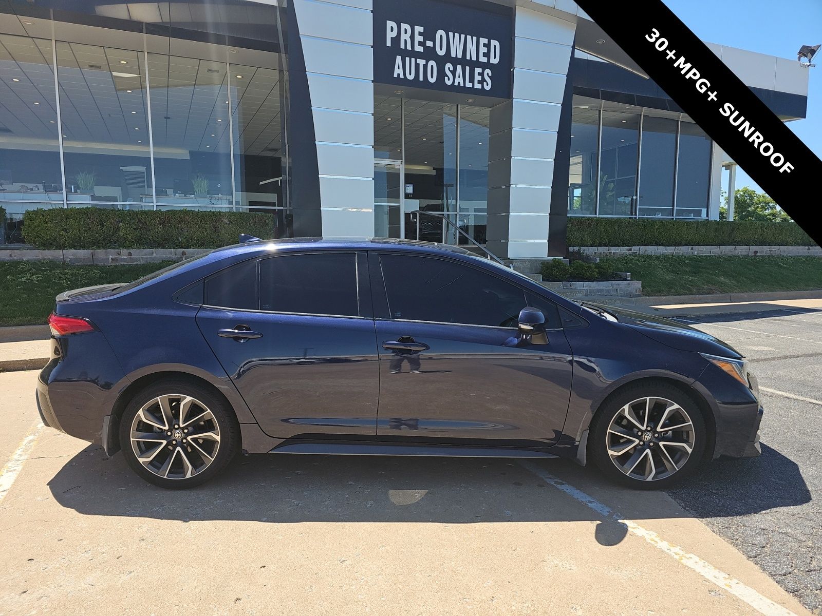 2020 Toyota Corolla XSE - Photo 2