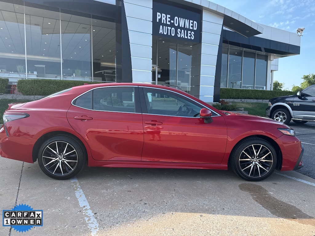 Used 2024 Toyota Camry SE Sedan