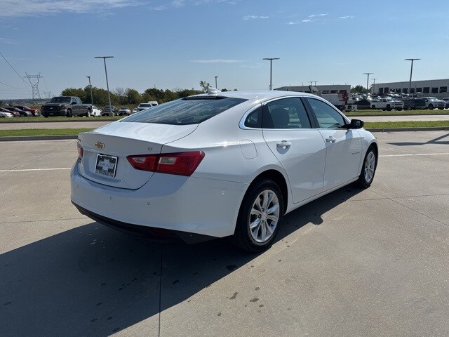 2024 Chevrolet Malibu 1LT photo 4