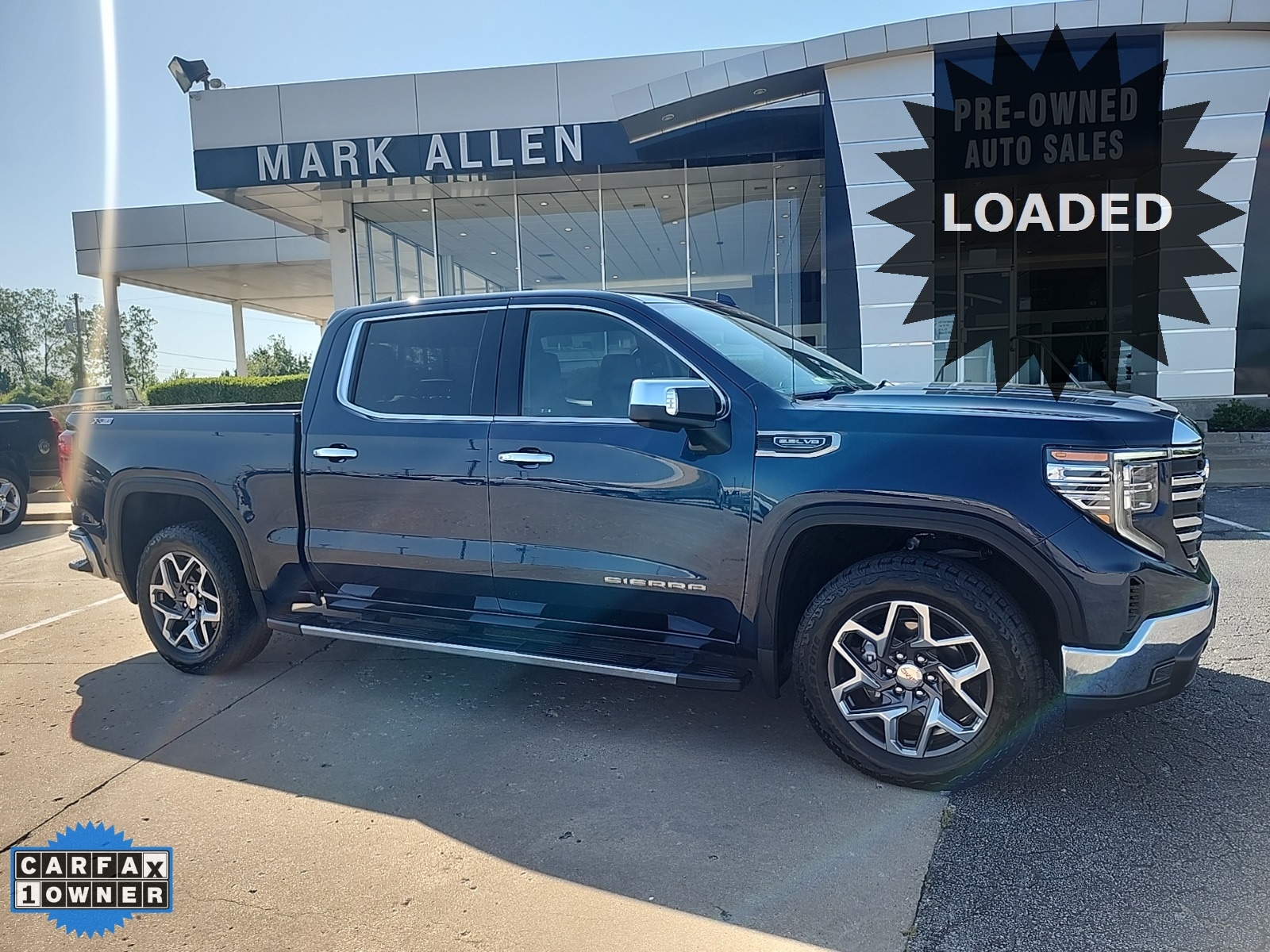 2023 GMC Sierra 1500 SLT's photo