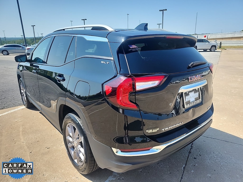 Used 2024 GMC Terrain SLT SUV