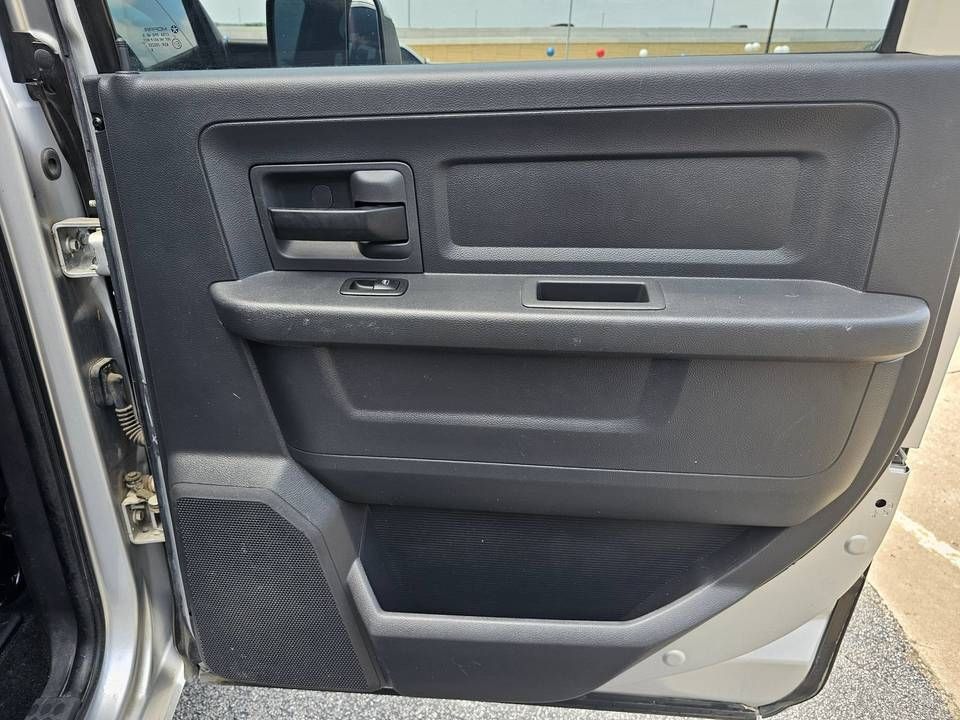 2011 RAM Ram 3500 Pickup ST - Photo 31