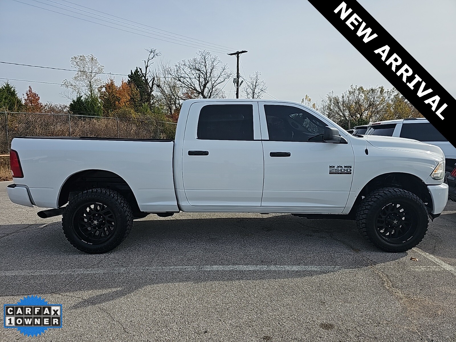 2015 Ram 2500 Tradesman photo 2