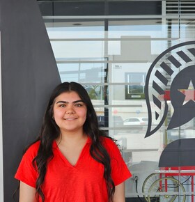 Staff member Sophia Ascensio from ID_d81f1ed51bd4