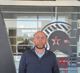 Staff member Rocky Benitez  from ID_d81f1ed51bd4