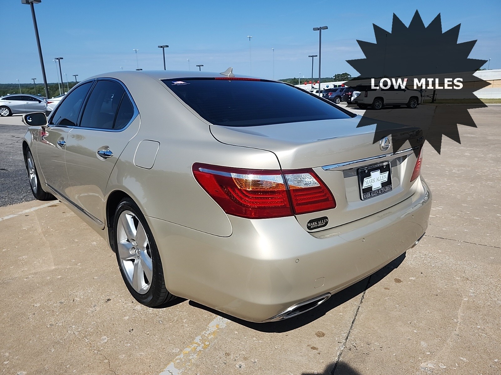 2012 Lexus LS 460 photo 4