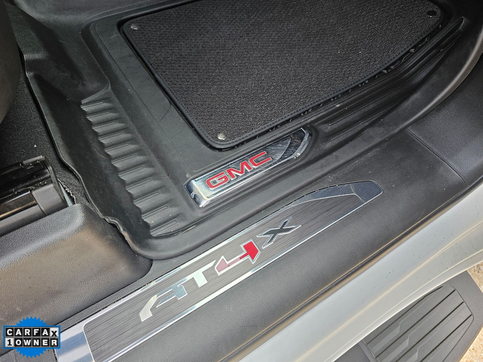 2023 GMC Sierra 1500 AT4X - Photo 33