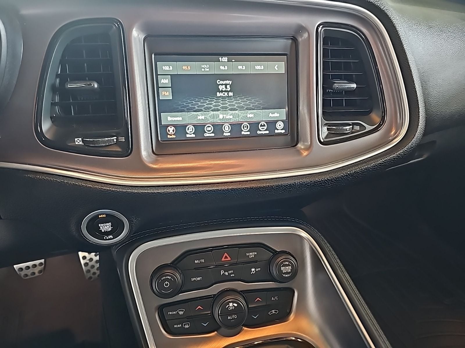 2022 Dodge Challenger R/T - Photo 14