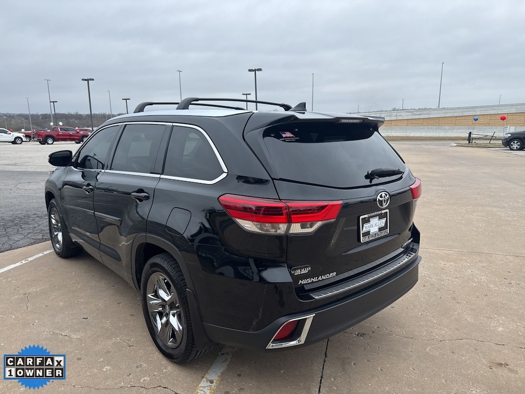 2019 Toyota Highlander Limited Platinum photo 4