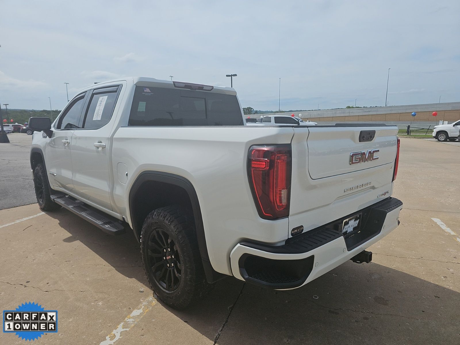 2023 GMC Sierra 1500 AT4X - Photo 9