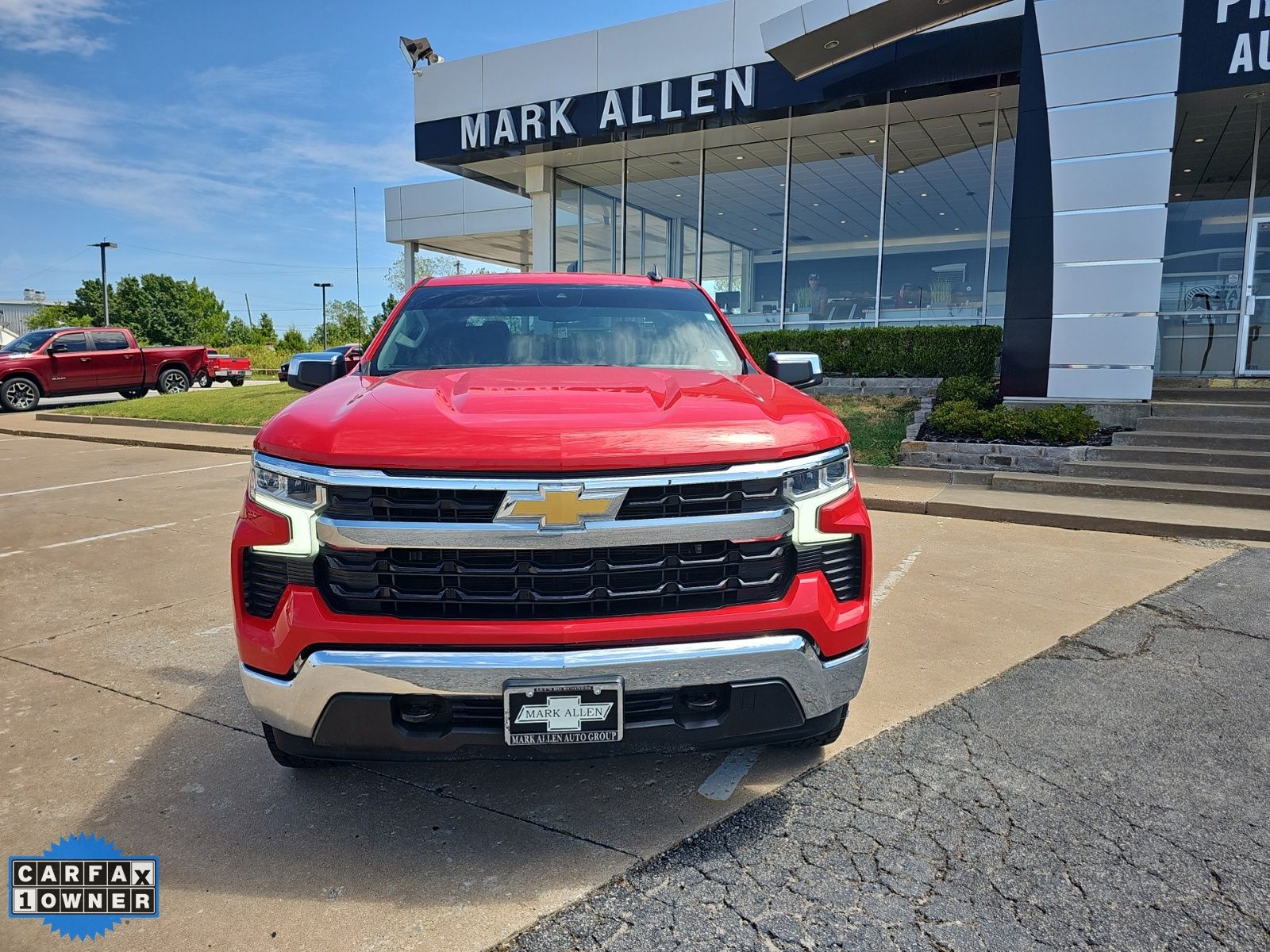 2023 Chevrolet Silverado 1500 LT - Photo 11