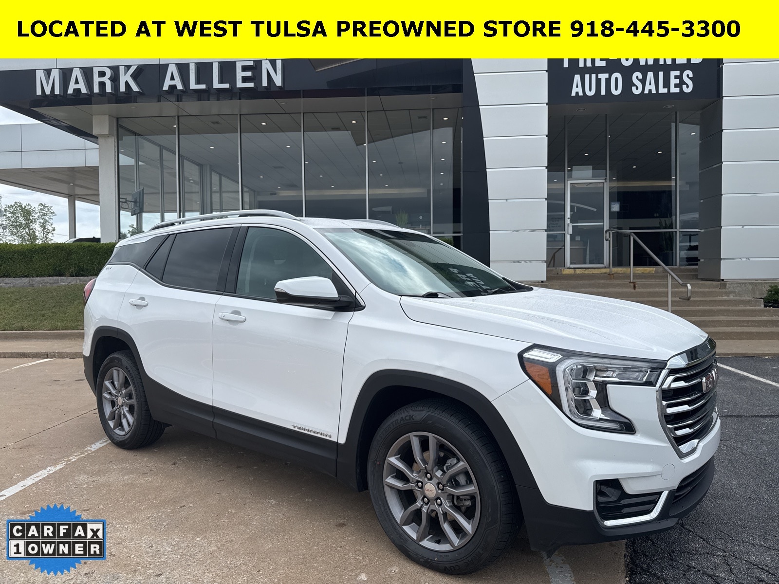 2024 GMC Terrain SLT's photo