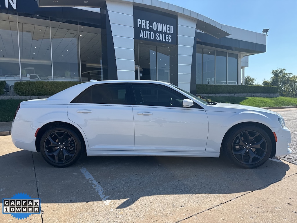 Used 2022 Chrysler 300 Touring Sedan