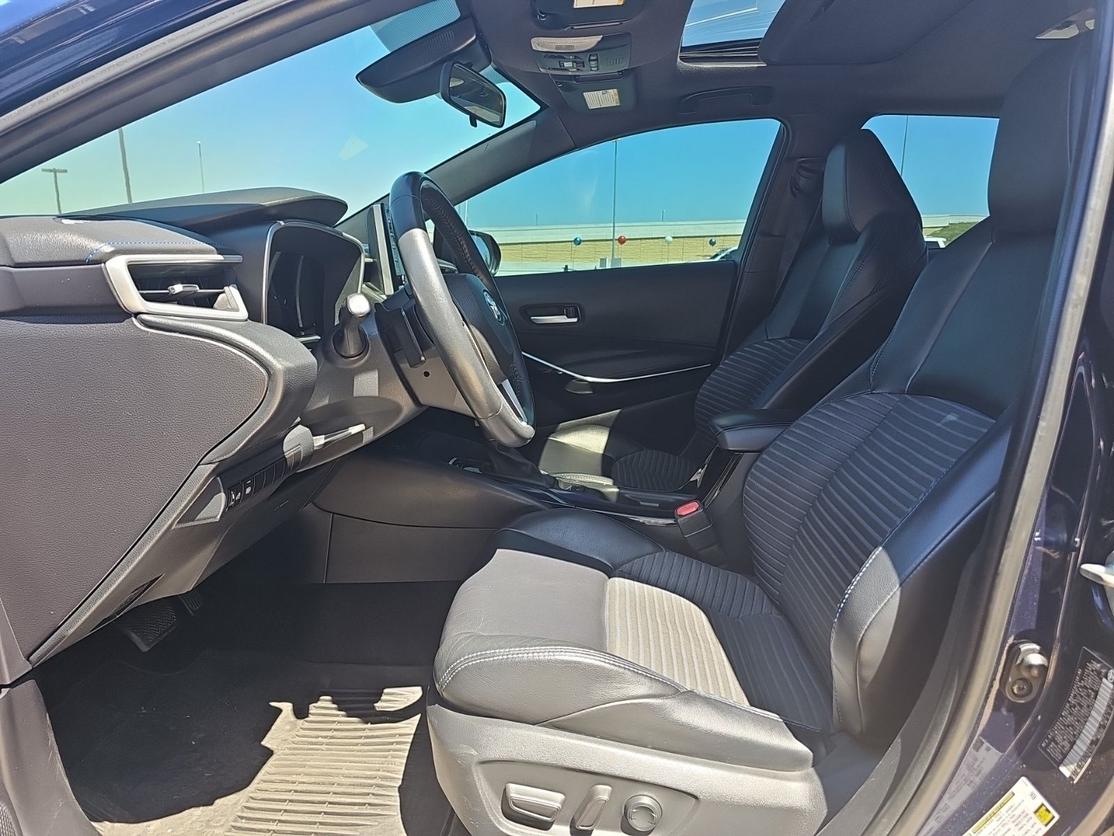 2020 Toyota Corolla XSE - Photo 13