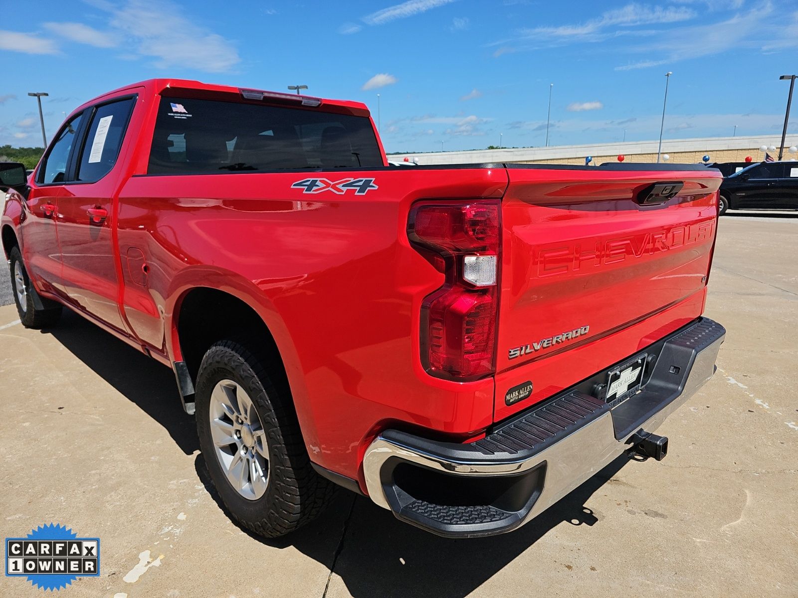 2023 Chevrolet Silverado 1500 LT - Photo 8