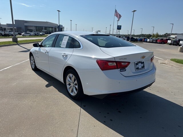 2024 Chevrolet Malibu 1LT photo 3