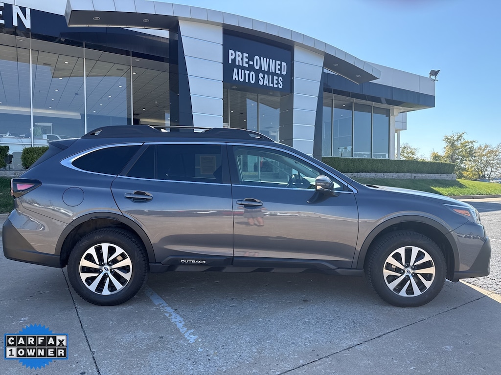 Used 2022 Subaru Outback Premium SUV