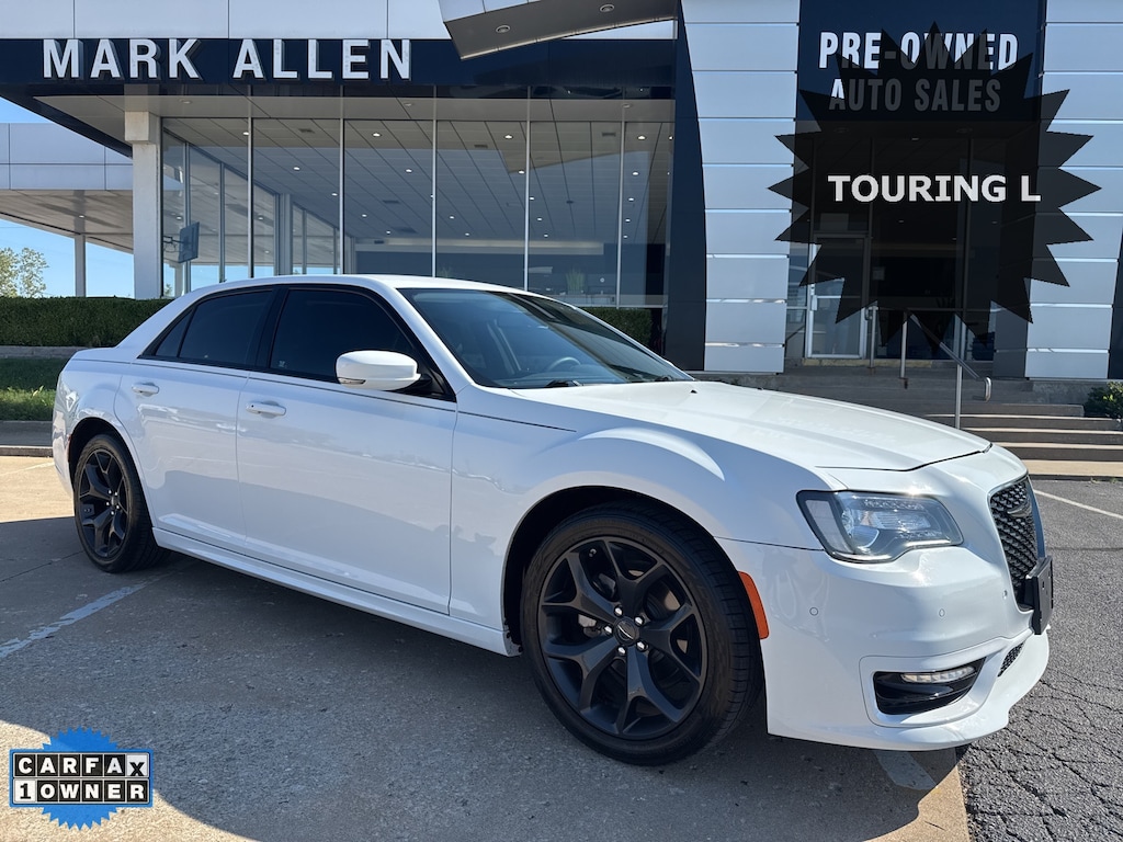 Used 2022 Chrysler 300 Touring Sedan