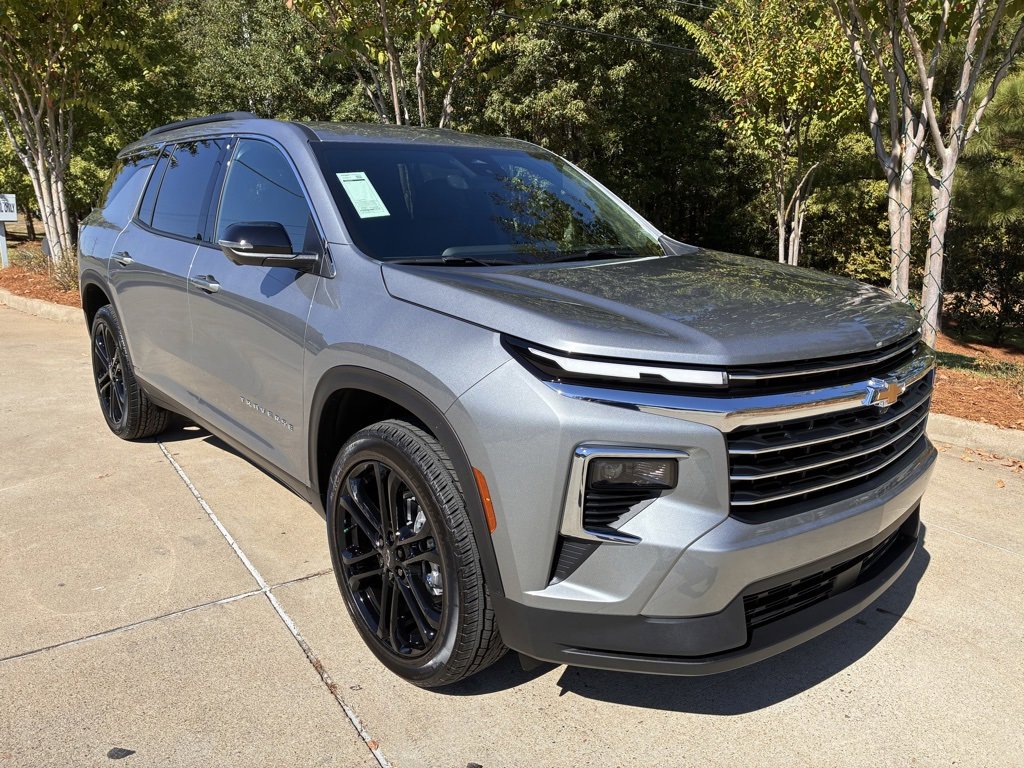 2026 Chevrolet Traverse LT's photo