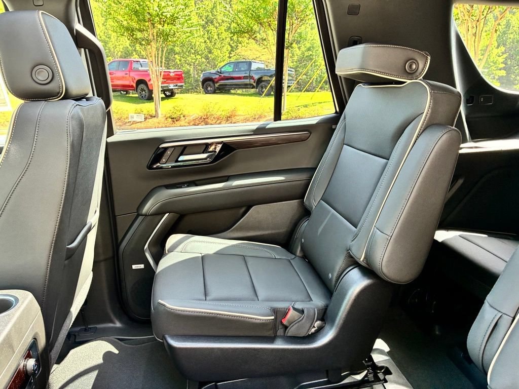 2026 Chevrolet Tahoe Premier - Photo 18