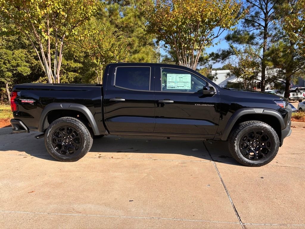 2026 Chevrolet Colorado Trail Boss - Photo 8