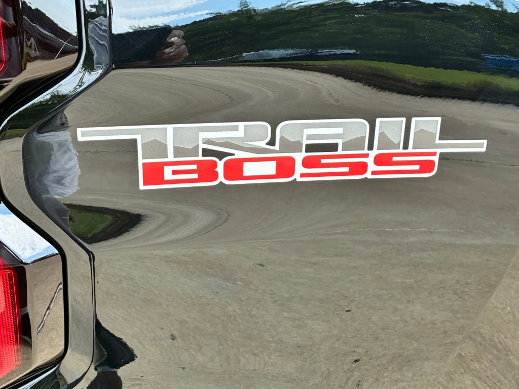 2026 Chevrolet Colorado Trail Boss - Photo 11