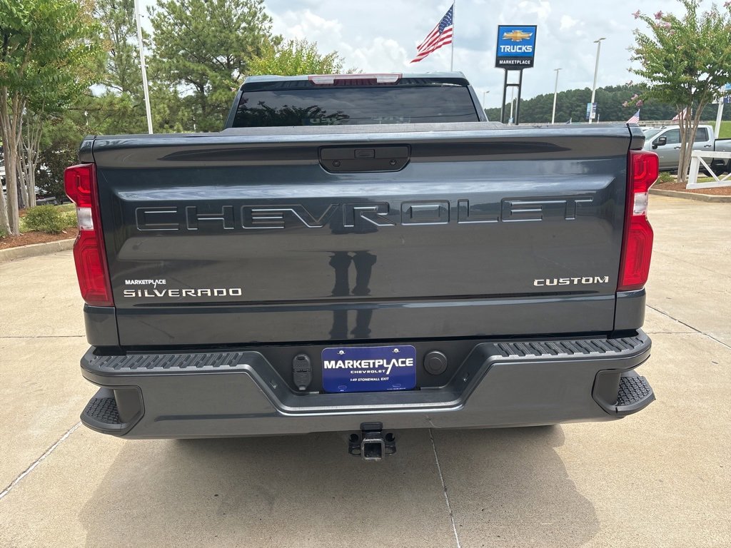 2022 Chevrolet Silverado 1500 Custom photo 3