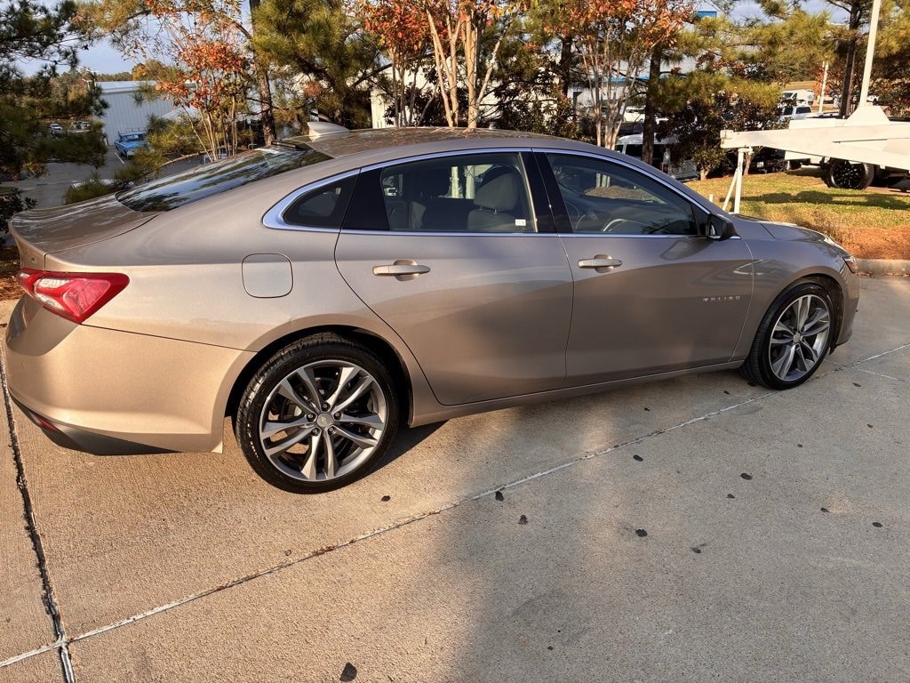 Used 2022 Chevrolet Malibu LT Car