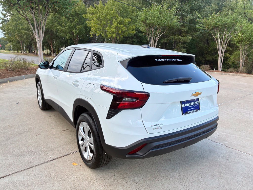 2026 Chevrolet Trax LS - Photo 11