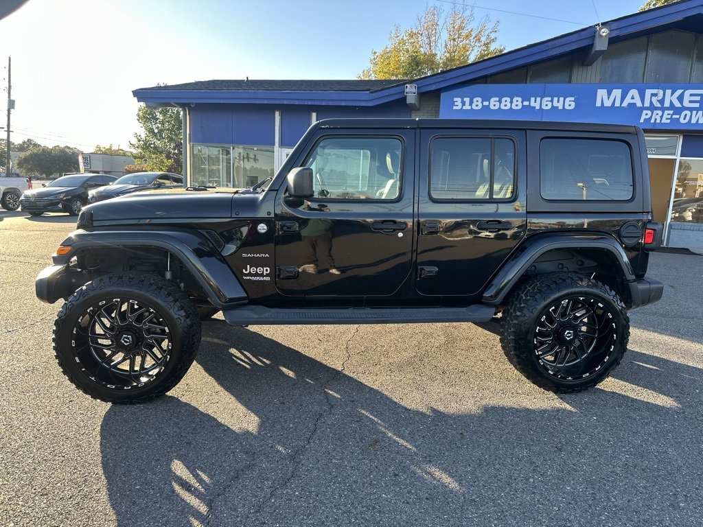 2018 Jeep Wrangler Unlimited Sahara photo 2