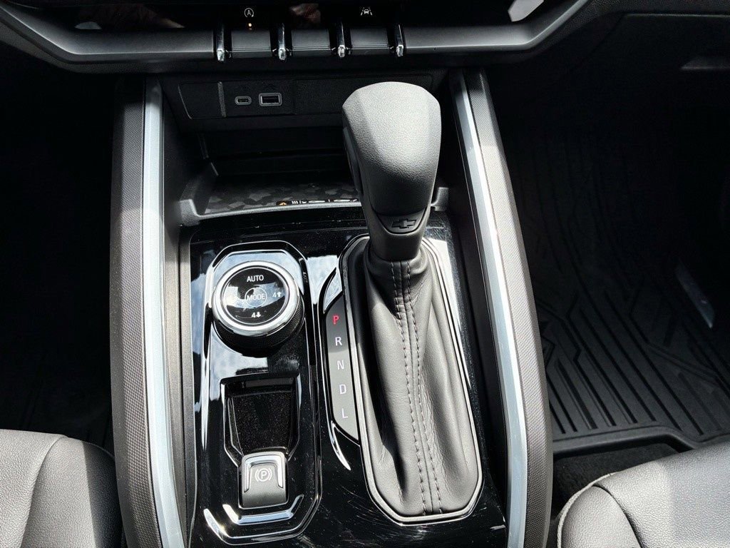 2026 Chevrolet Colorado Trail Boss - Photo 28