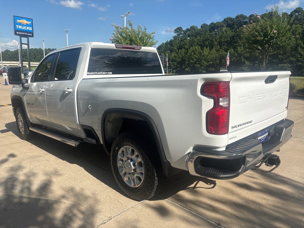 2020 Chevrolet Silverado 2500HD LT photo 4