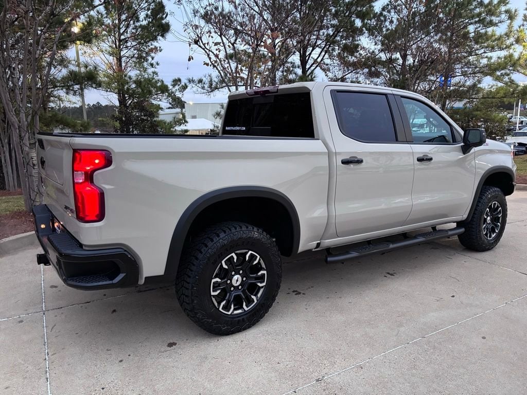 2026 Chevrolet Silverado 1500 ZR2 - Photo 9
