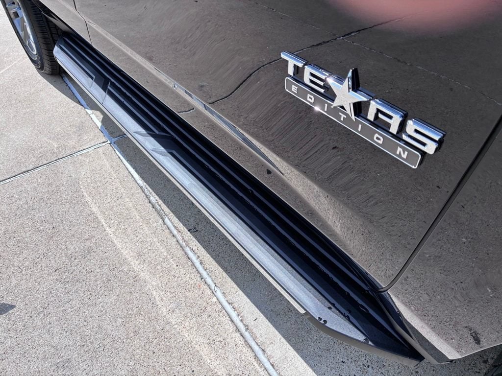 2026 Chevrolet Tahoe LT - Photo 6