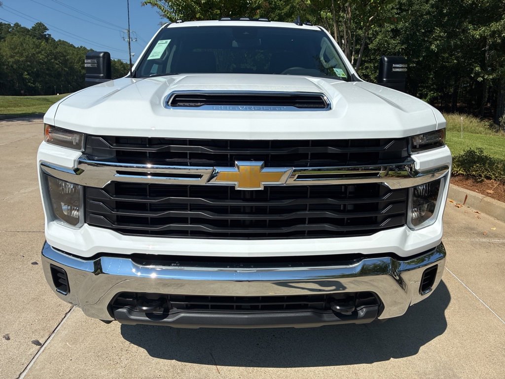 2026 Chevrolet Silverado 2500HD LT photo 2