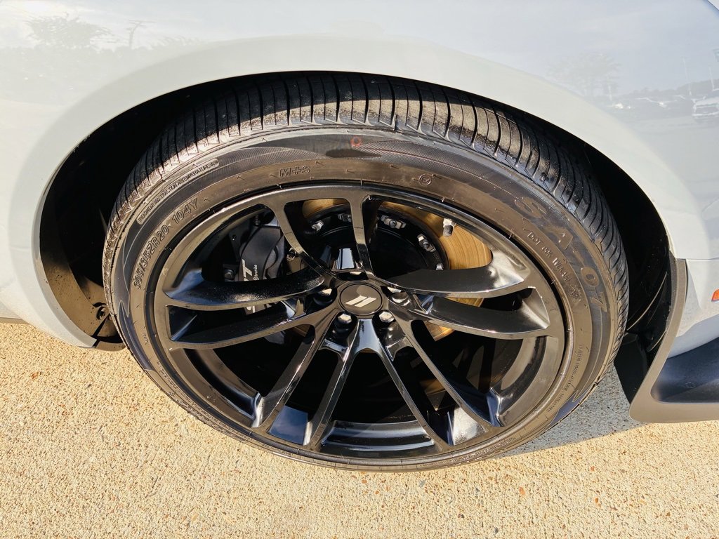 2022 Dodge Challenger R/T Scat Pack Widebody photo 2