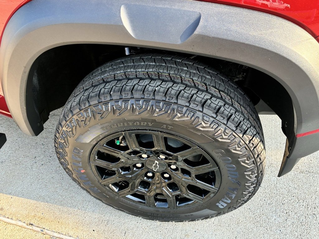 2026 Chevrolet Colorado Trail Boss photo 4