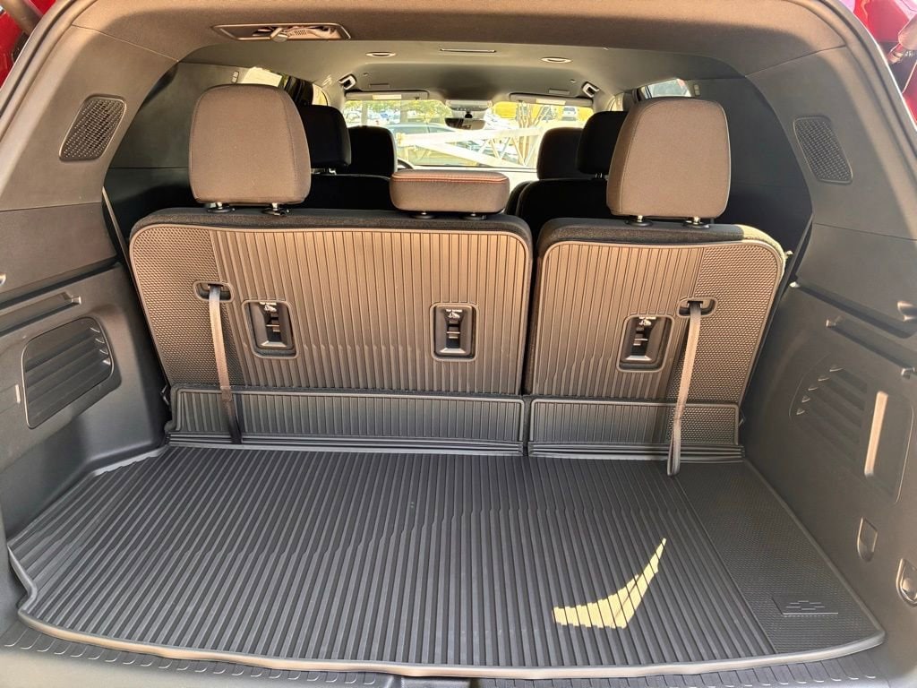 2026 Chevrolet Traverse LT - Photo 8