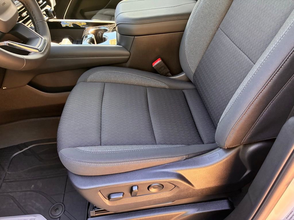 2026 Chevrolet Suburban LS - Photo 26
