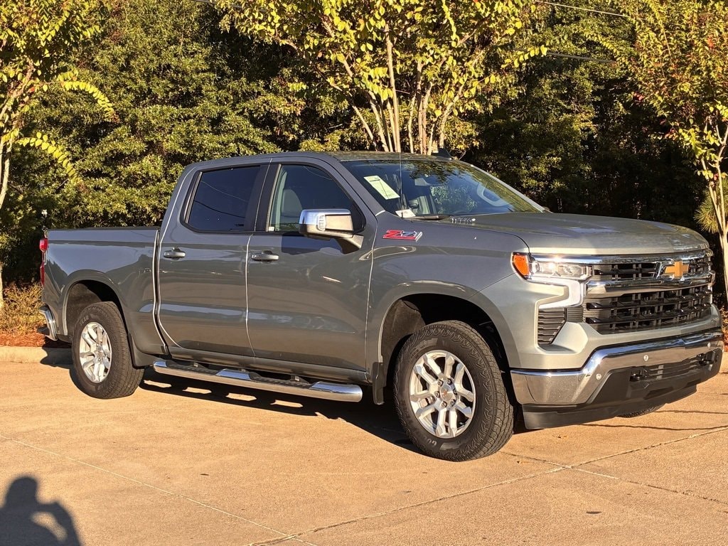 New 2025 Chevrolet Silverado 1500 LT Truck