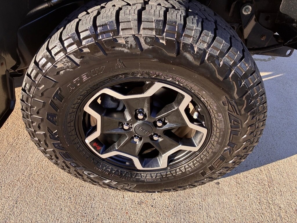 Used 2018 Jeep Wrangler JK Unlimited Sahara 4x4 SUV