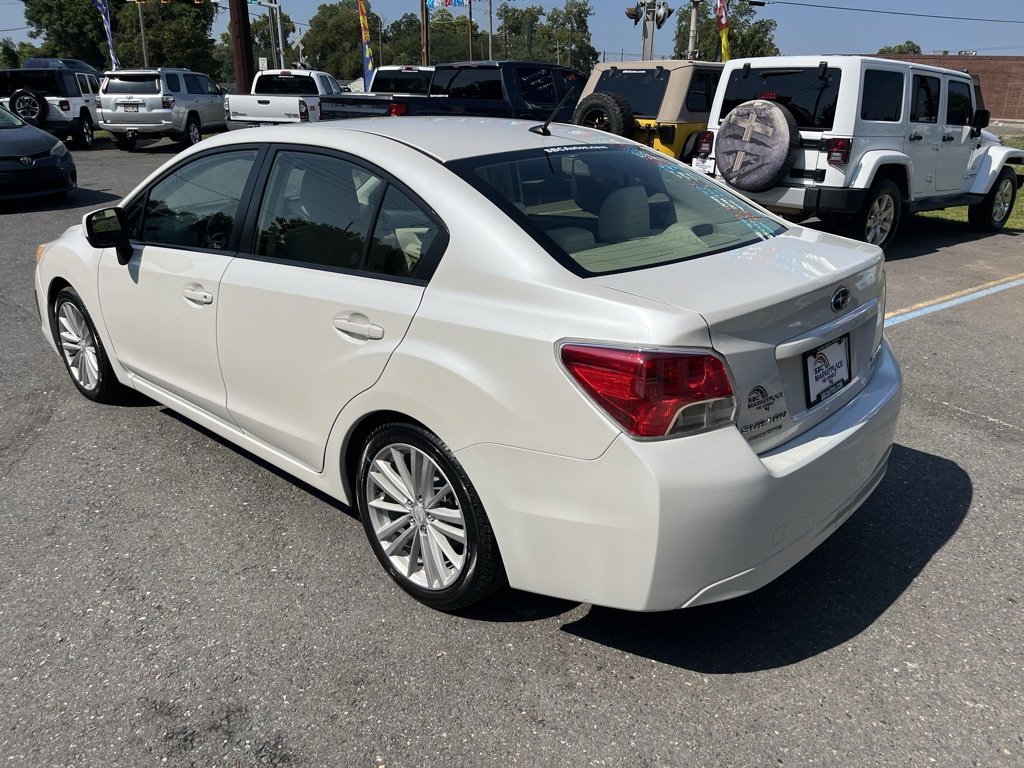 2013 Subaru Impreza 2.0i Premium photo 4