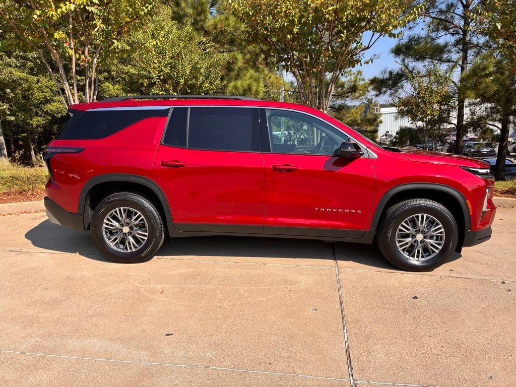 2026 Chevrolet Traverse LT - Photo 6