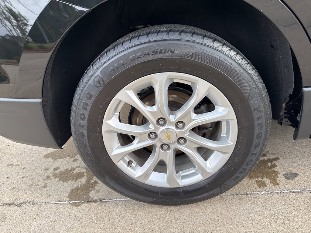 2020 Chevrolet Equinox LT photo 4