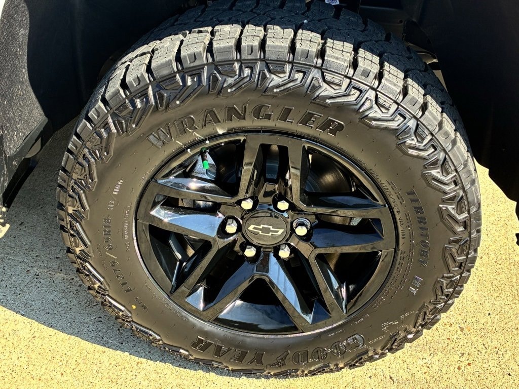 New 2026 Chevrolet Silverado 1500 Custom Trail Boss Truck