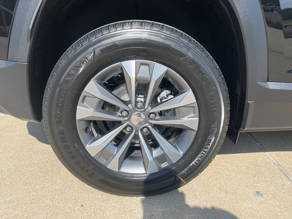 2026 Chevrolet Equinox LT photo 3